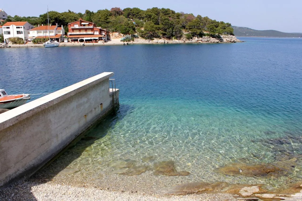 Apartments And Rooms With Parking Space Bozava, Dugi Otok - 8100 Croatia