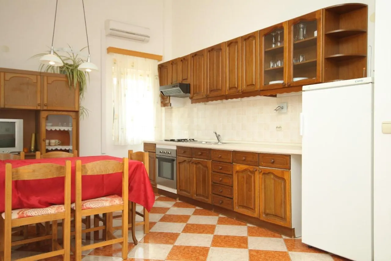 Apartments And Rooms With Parking Space Bozava, Dugi Otok - 8100 Croatia