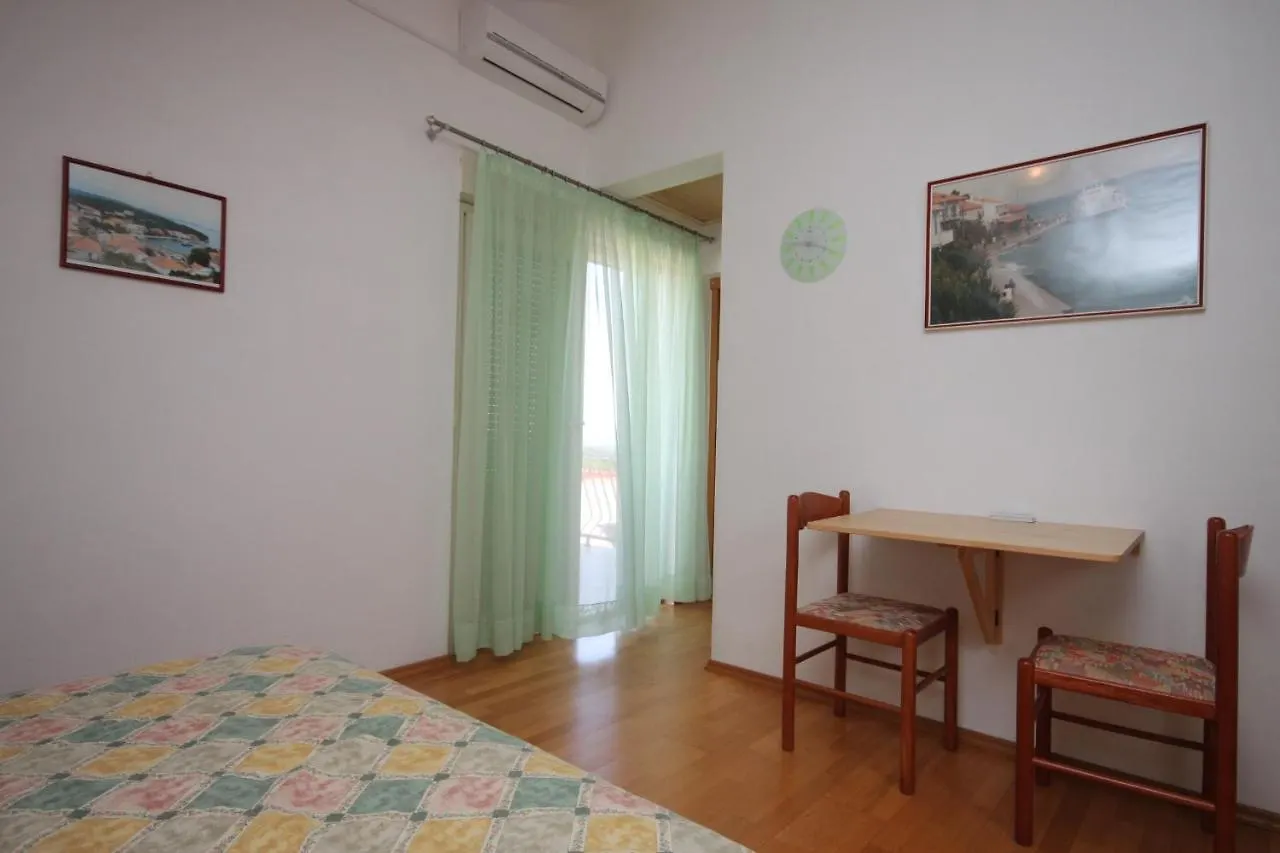 Apartments And Rooms With Parking Space Bozava, Dugi Otok - 8100