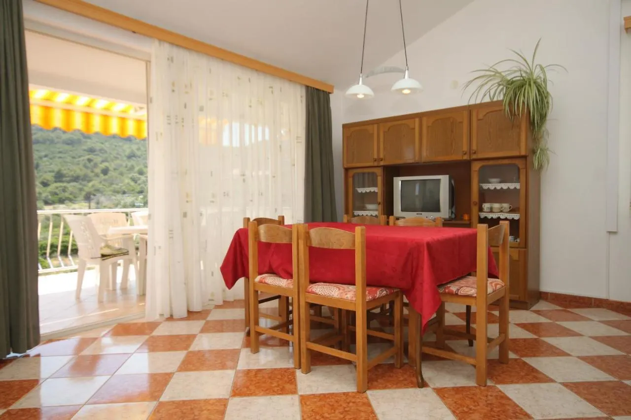 Apartments And Rooms With Parking Space Bozava, Dugi Otok - 8100 Gostinjska kuća