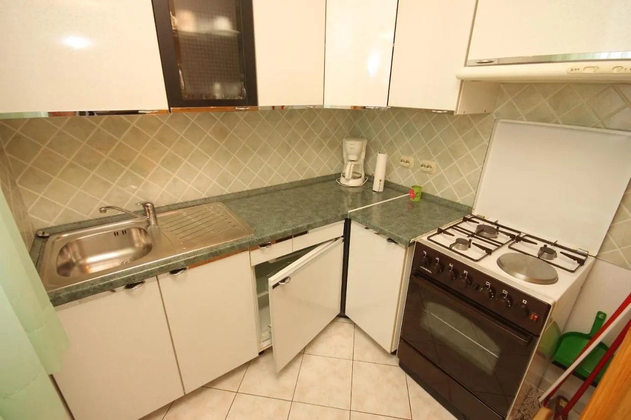 Apartments And Rooms With Parking Space Bozava, Dugi Otok - 8100 Bozava